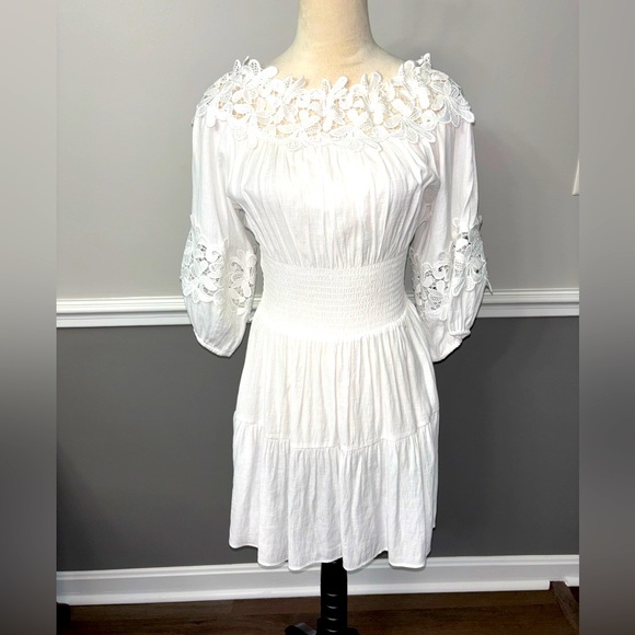 Gianni Bini Dresses & Skirts - Gianni Bini White Lace Dress NWT